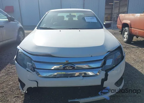 2012 Ford Fusion S z USA, uszkodzony, nr VIN 3FAHP0GAXCR362005